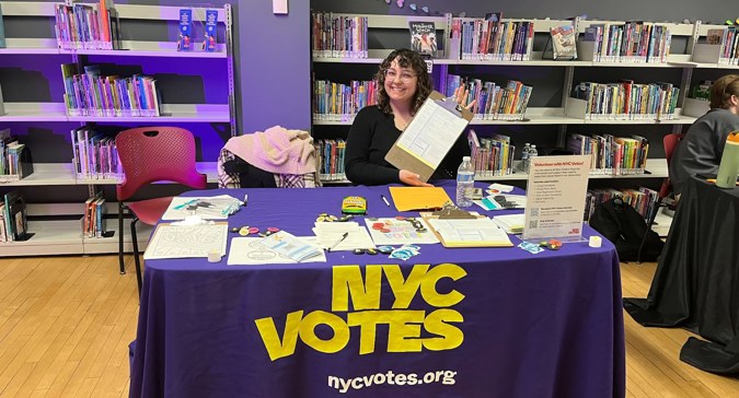 На сайте NYC Votes Национальный день регистрации избирателей проходит каждый день!